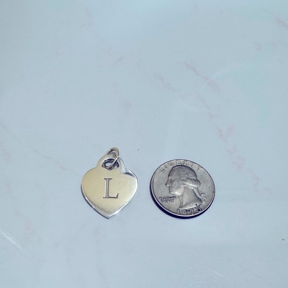❗️SOLD❗️Tiffany & Co. initial L heart charm - Picture 4 of 5